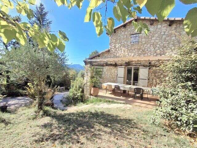 Maison à SAINT-PAUL-LE-JEUNE