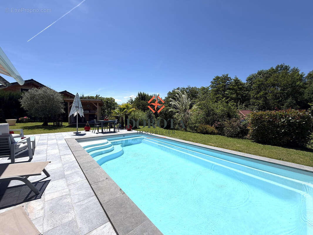 Maison à VAULNAVEYS-LE-HAUT