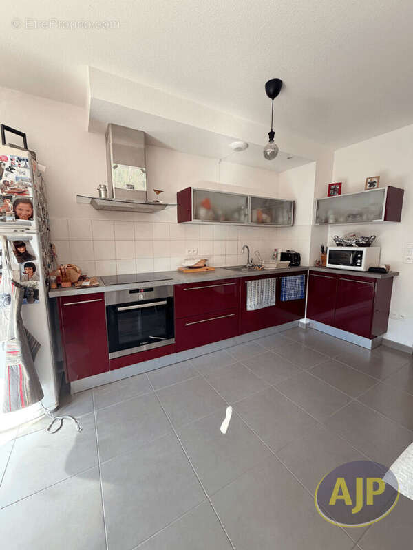 Maison à SAINT-JEAN-D'ILLAC