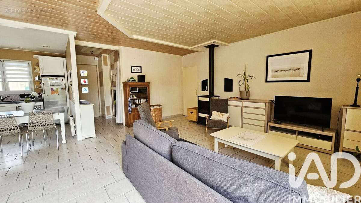 Photo 7 - Maison à LA CHAIZE-LE-VICOMTE