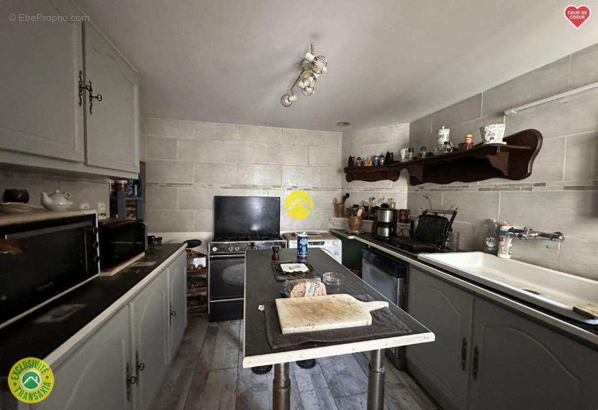 Maison à LA GUERCHE-SUR-L'AUBOIS