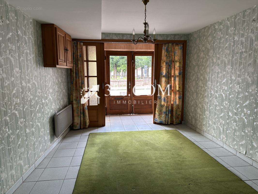 Maison à BRUYERES