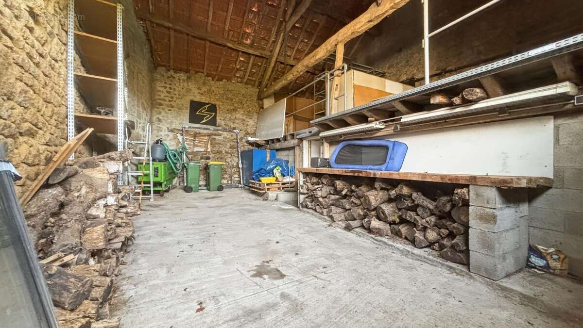 Maison à SAINT-SULPICE-LAURIERE