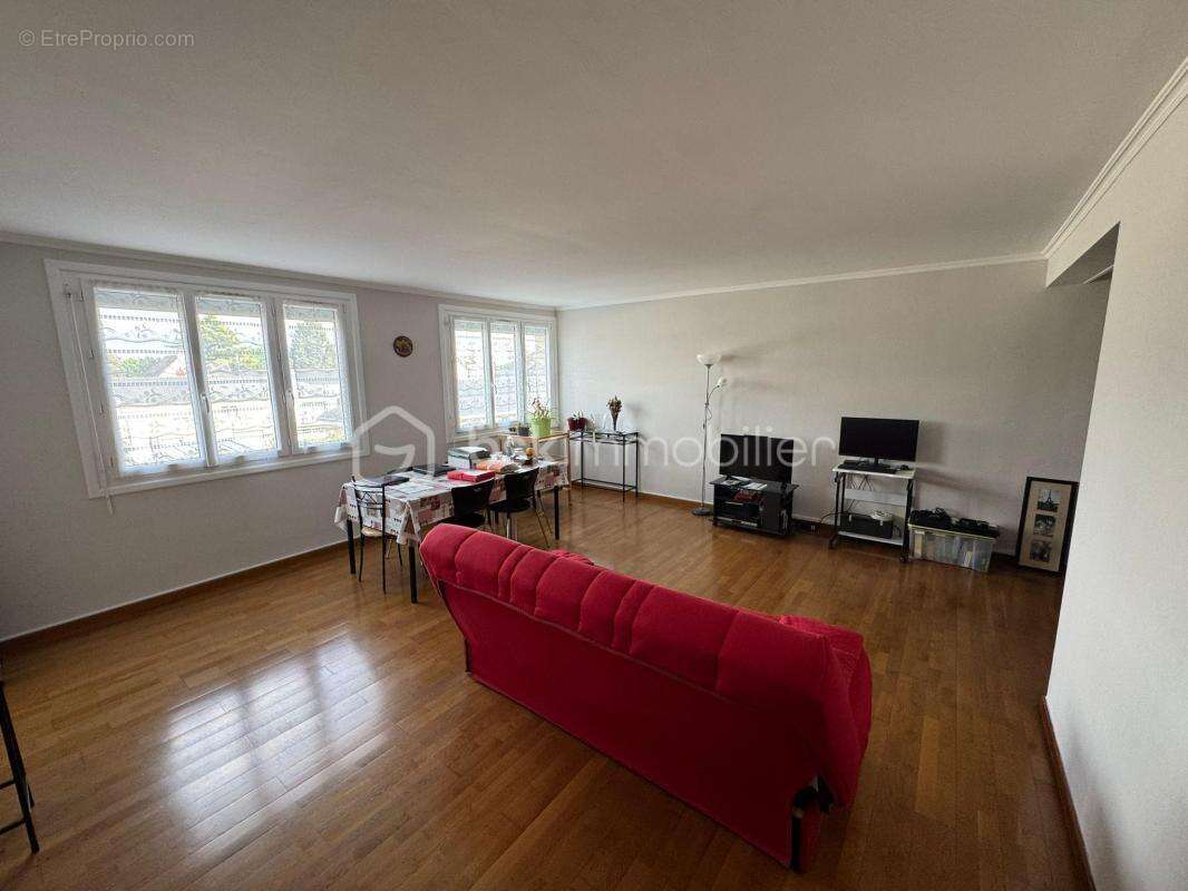 Appartement à SABLE-SUR-SARTHE