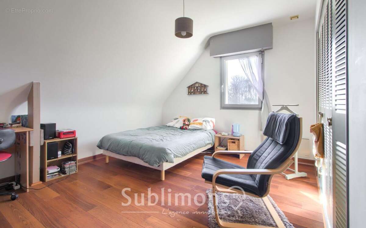 Maison à LA CHAPELLE-DES-MARAIS