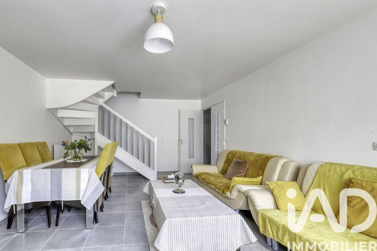 Photo 1 - Maison à LAGNY-SUR-MARNE