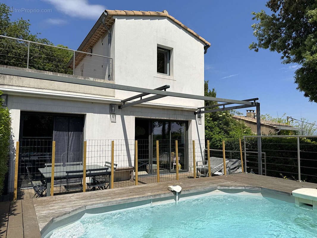 Maison à VILLENEUVE-LES-AVIGNON