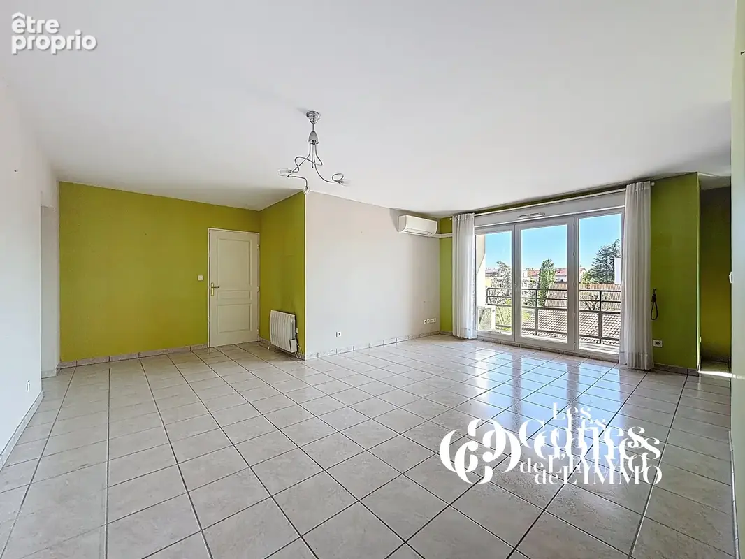DERNIER ETAGE - T4- 93m2 - Terrasse- Garage en sus du prix - photo 1