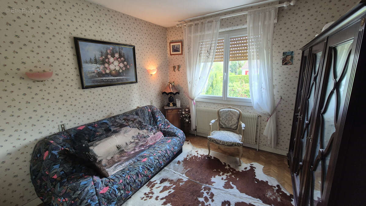 Maison à NEUVILLE-LES-LOEUILLY