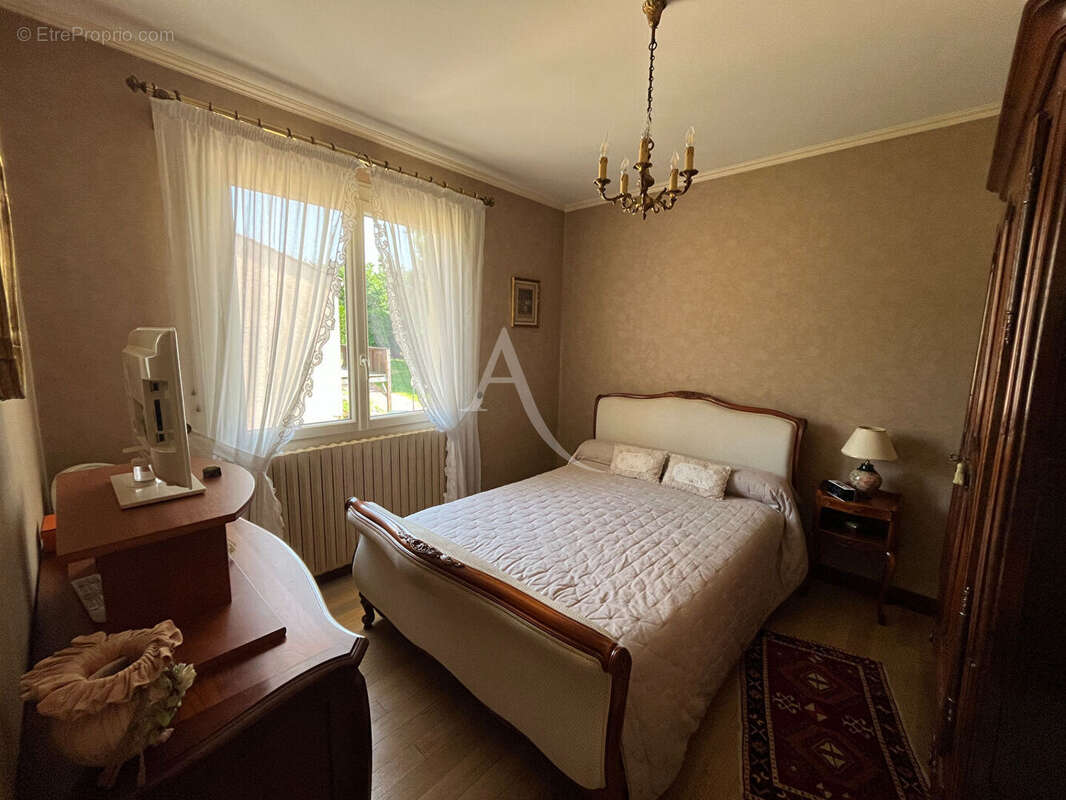 Maison à LE CHAMP-SAINT-PERE