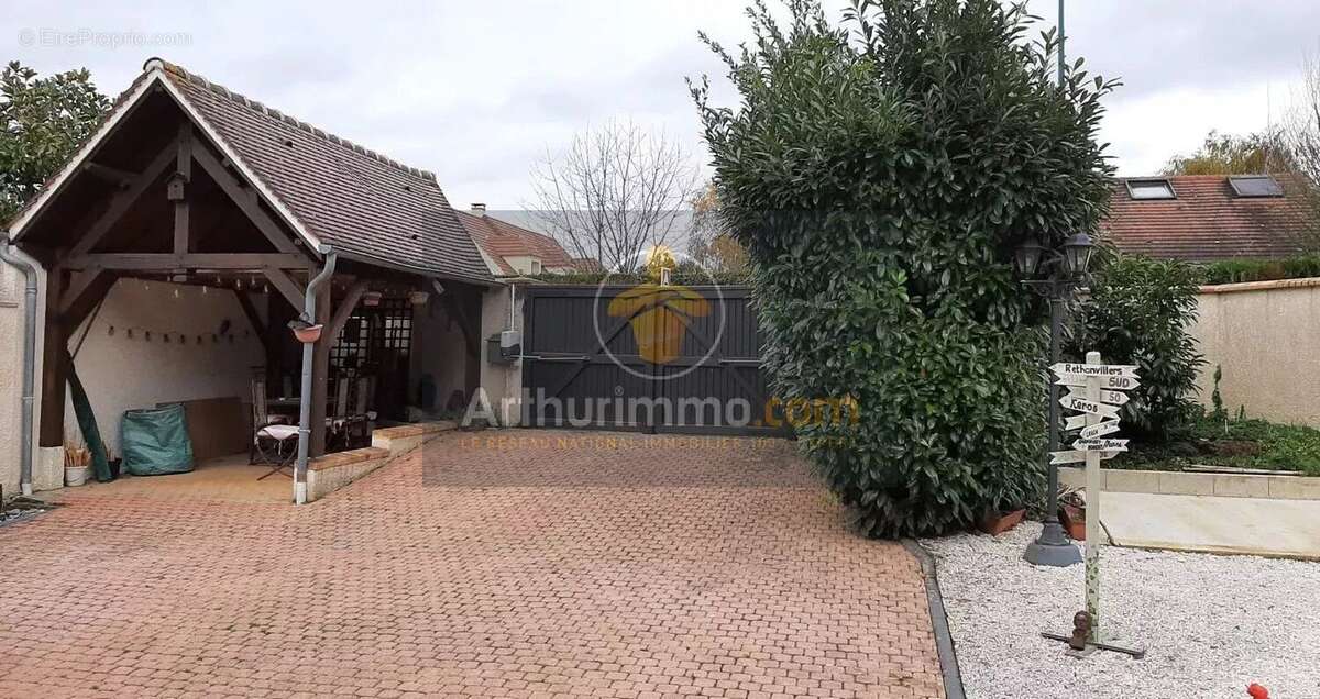 Maison à LIVERDY-EN-BRIE