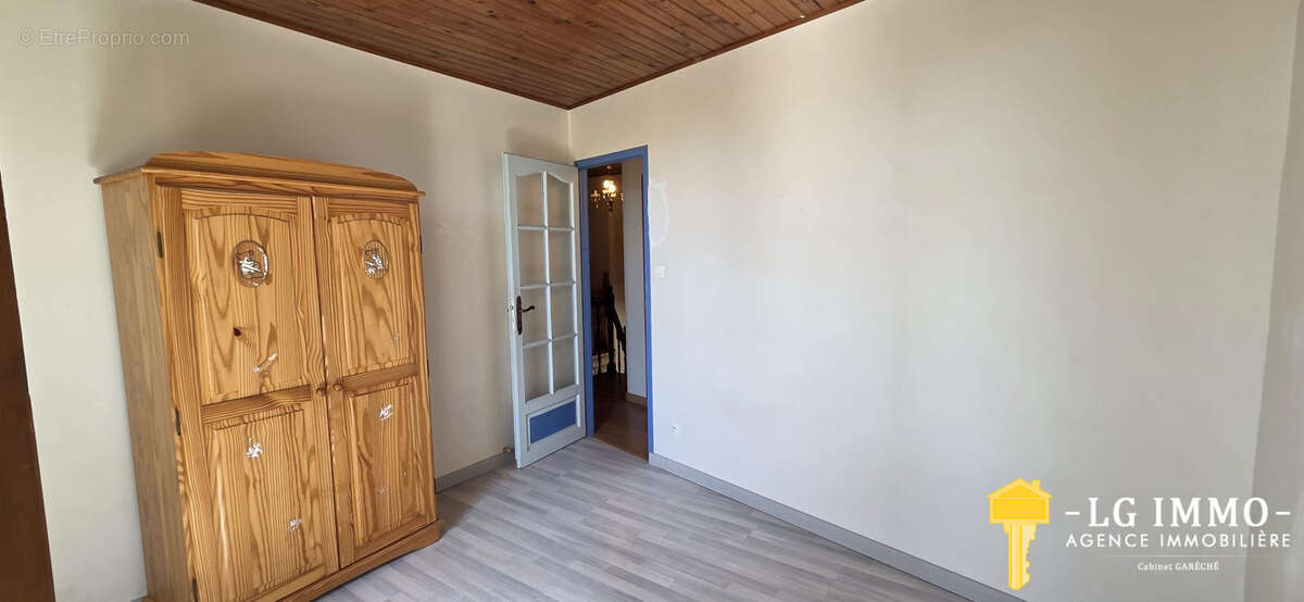 Maison charentaise 206 m2, 5 chambres, grandes dépendances, jardin - photo 28