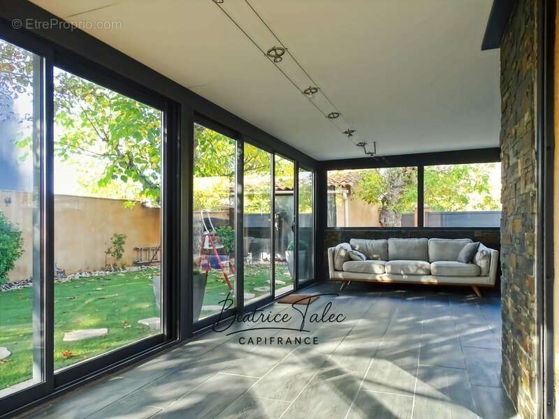 Maison à POURRIERES