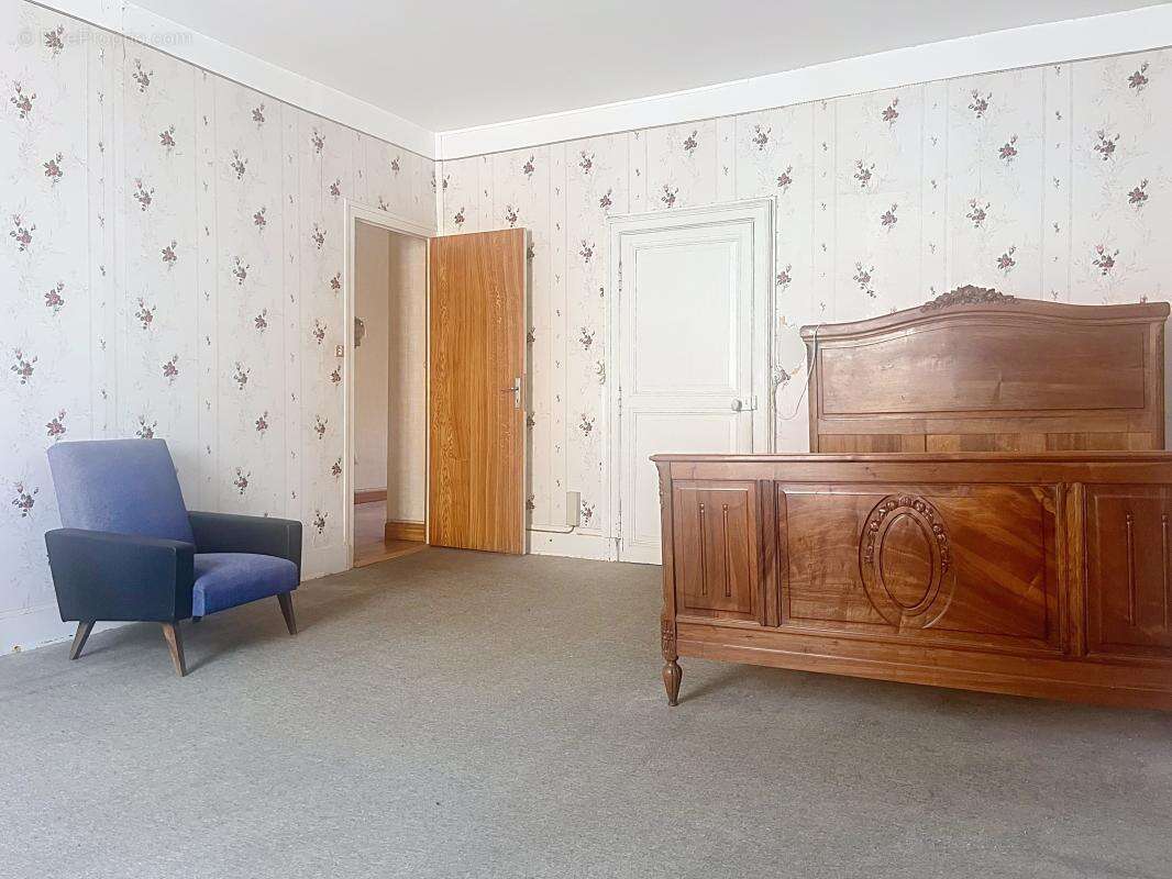 Maison 190 m² à Neuvy-Saint-Sepulchre  - photo 9