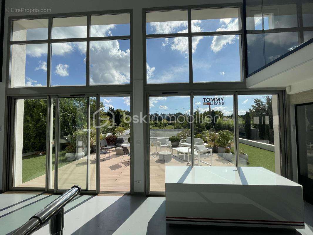 Commerce à AIX-EN-PROVENCE