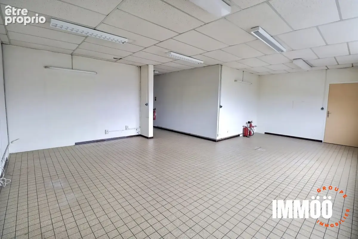 Commerce 54 m² à vendre à Le Houlme (76770) - photo 2