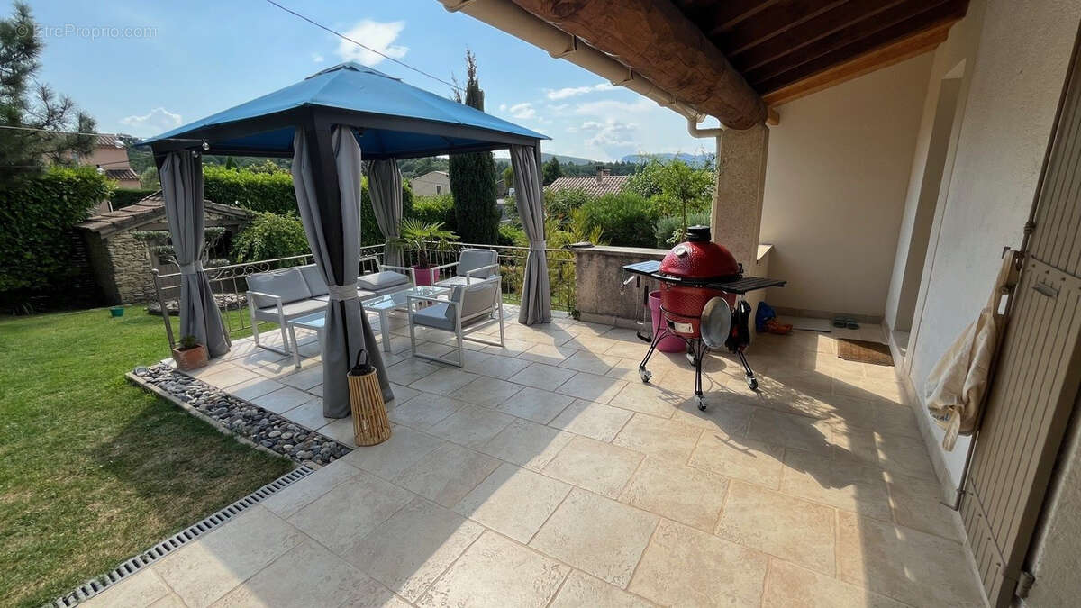Maison à MALAUCENE