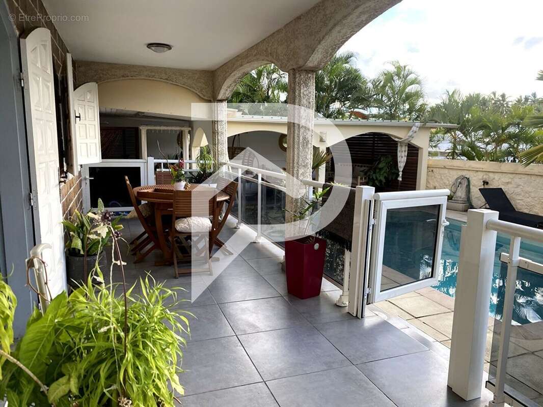 Maison à LA POSSESSION