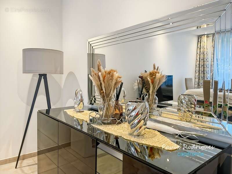 Appartement à LES CLAYES-SOUS-BOIS