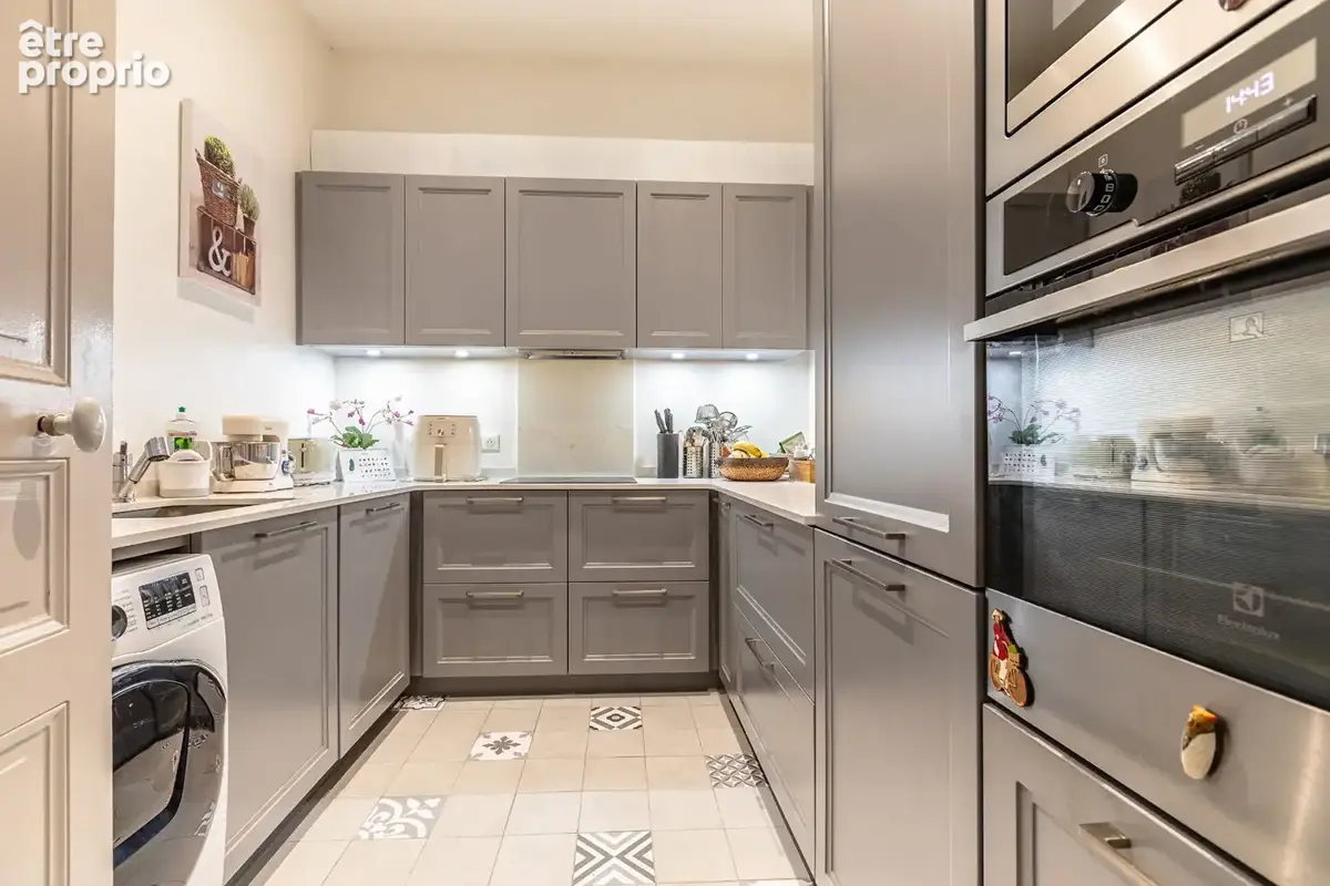 Rare à la vente : Appartement de caractère "Tout à pied" en plein centre de Biarritz - photo 5