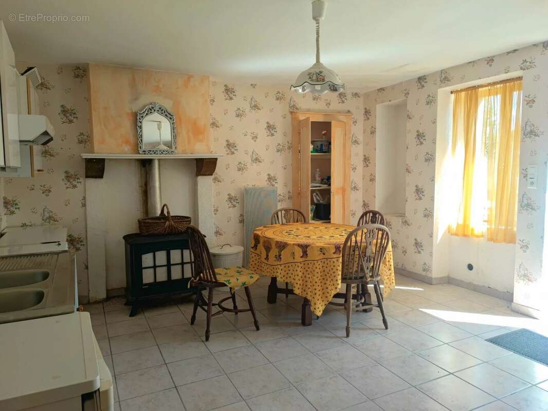 Maison à CHISSEY-EN-MORVAN