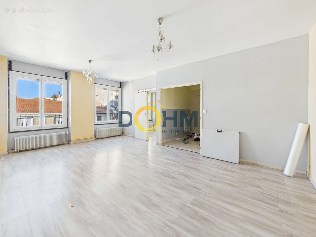 Appartement à SAINT-ETIENNE