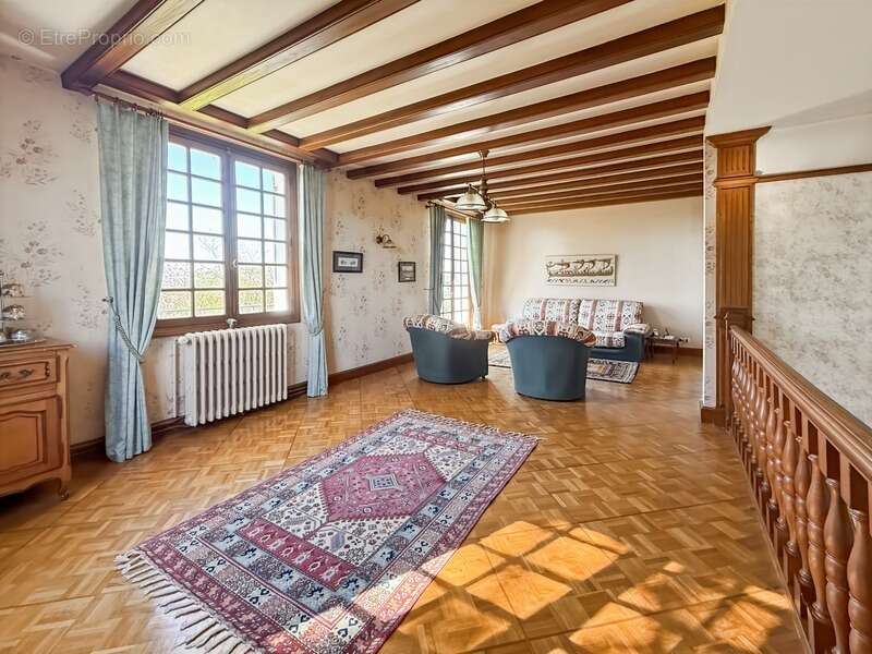 Maison à CHATELLERAULT