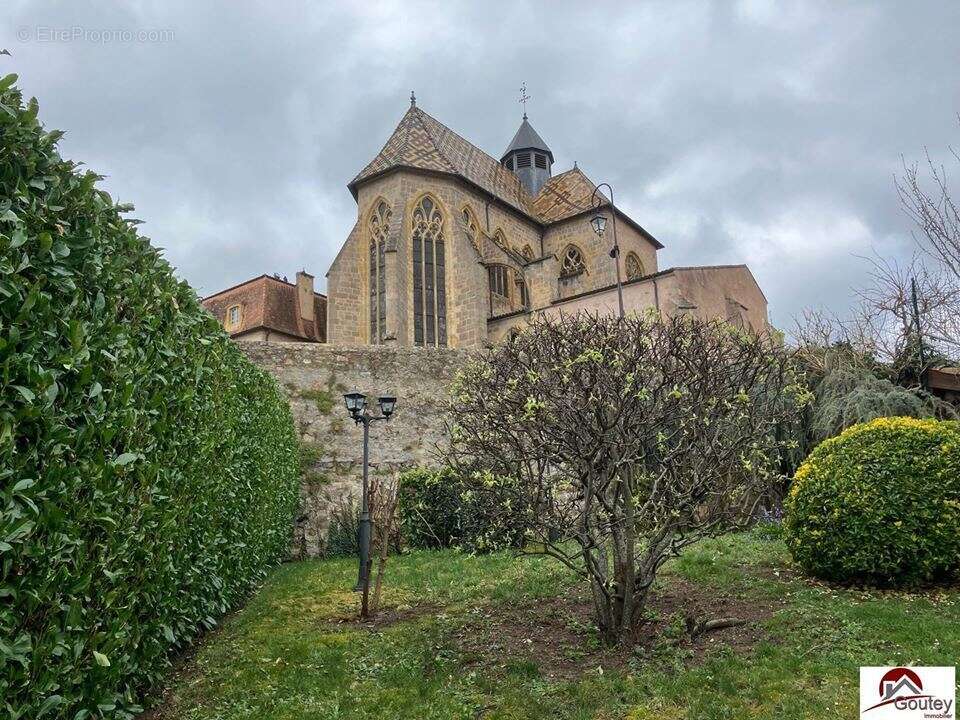 Maison 196 m² à Ambierle  - photo 2