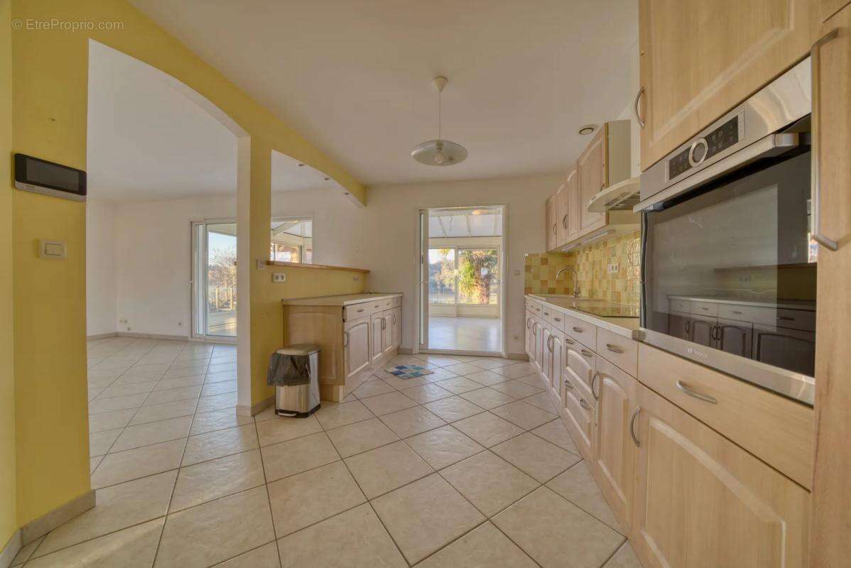 Maison à SAINT-SAVINIEN