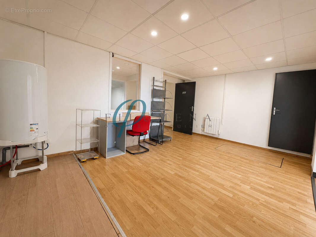 Local commercial investissement   centre-bourg de la chapelle-sur-erdre - photo 3