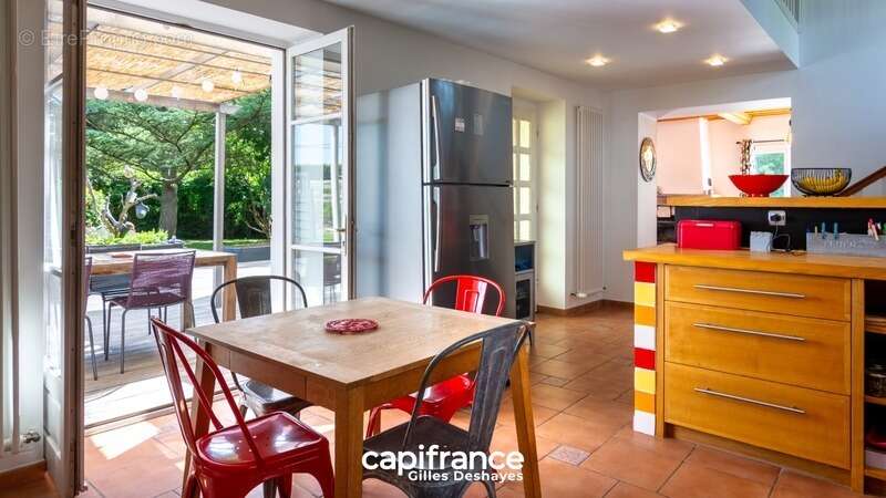 Maison de 1900 à Lurcy, secteur Montmerle-sur-Saône / Messimy-sur-Saône, 172 m² habitables, 187 m² au sol, sur un terrain arboré - photo 5