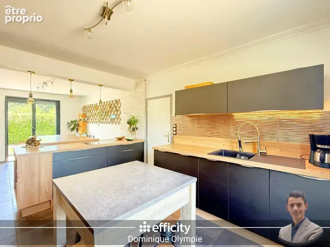 Maison 6 pièces 137 m² à vendre à Lantic (22410) - photo 4