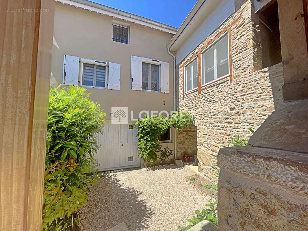 Maison à PIERRECLOS