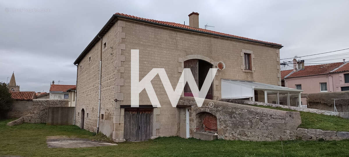 Appartement à PERIGNEUX