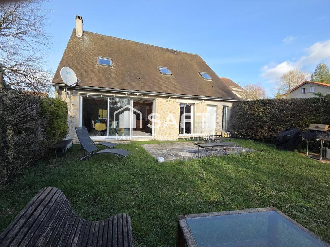 Photo 1 - Maison à VETHEUIL