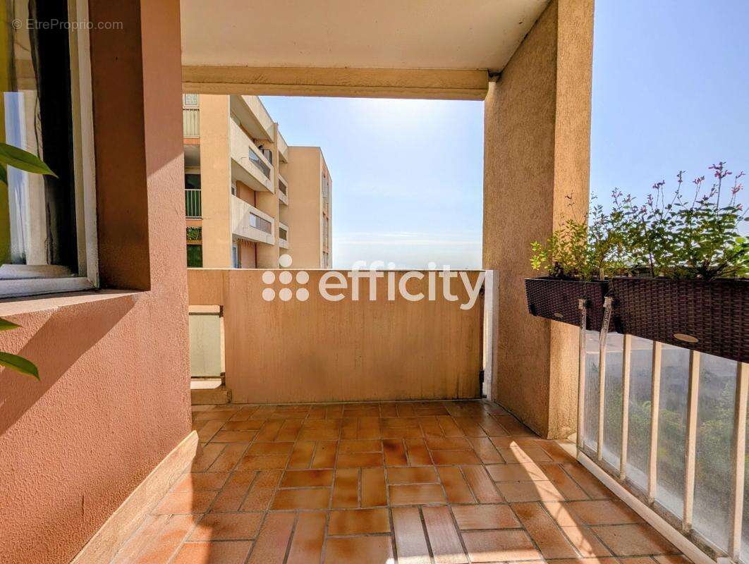 Appartement à ENGHIEN-LES-BAINS