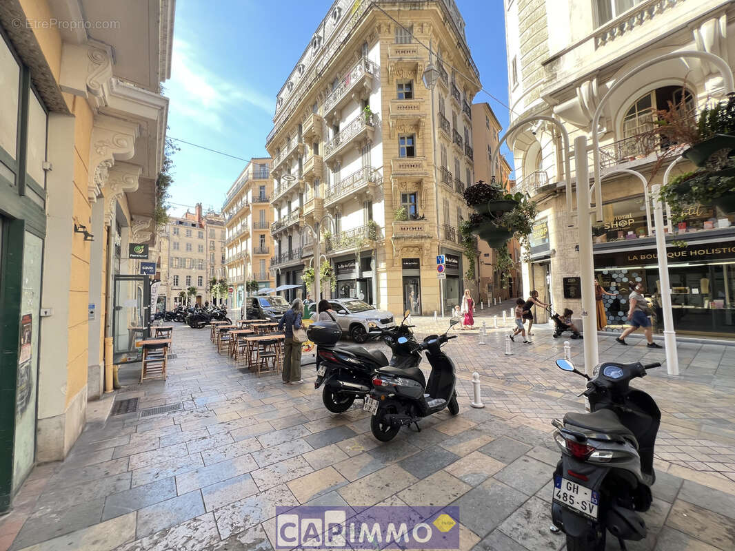 Commerce à TOULON