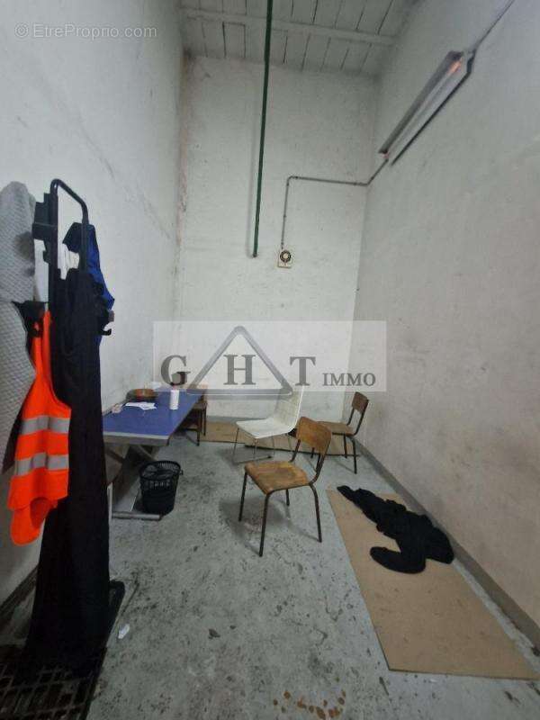 Commerce à BAGNOLET