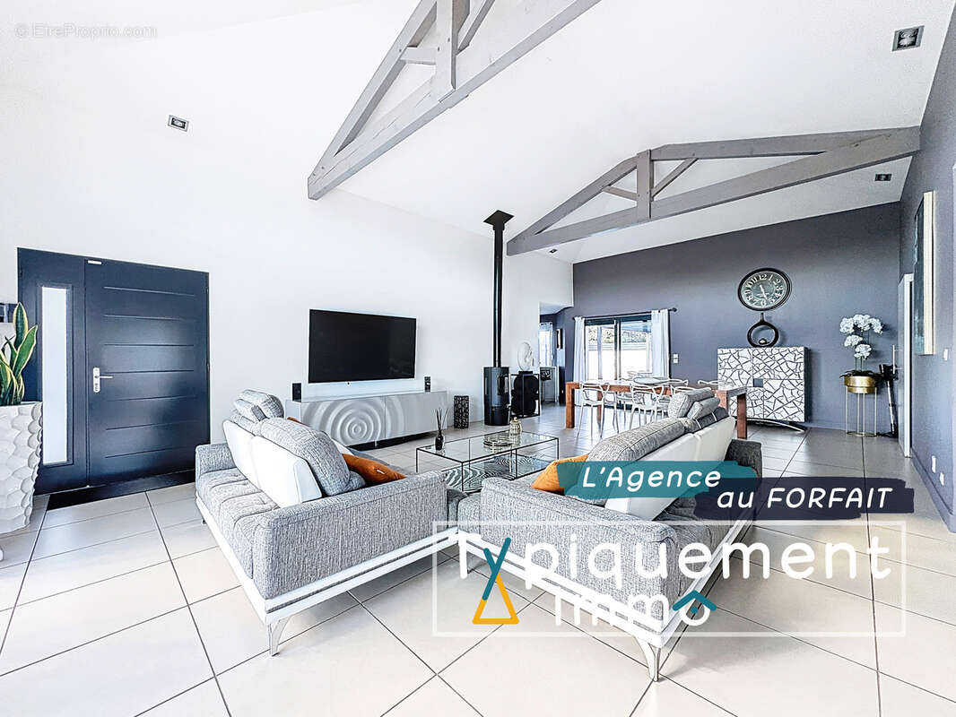 Maison à MONDONVILLE