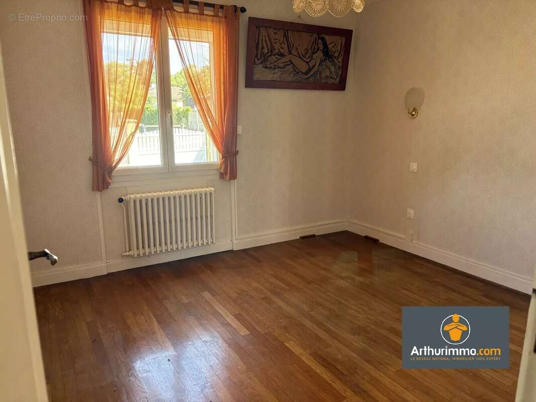 Maison 3 chambres - terrain 794 m2 - photo 5