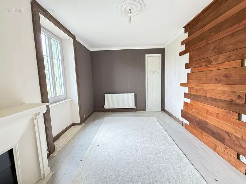 Maison à SAINT-VICTURNIEN