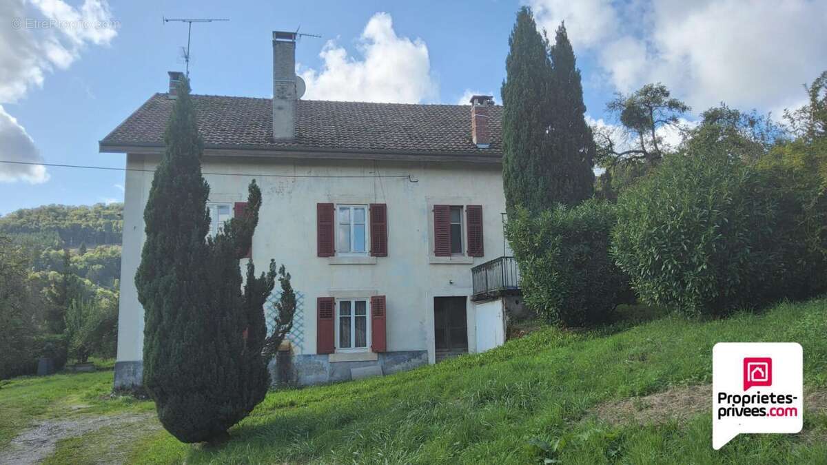 Maison à PONT-DE-ROIDE
