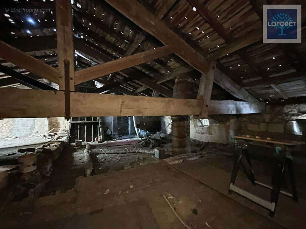 Appartement à CHEVANCEAUX