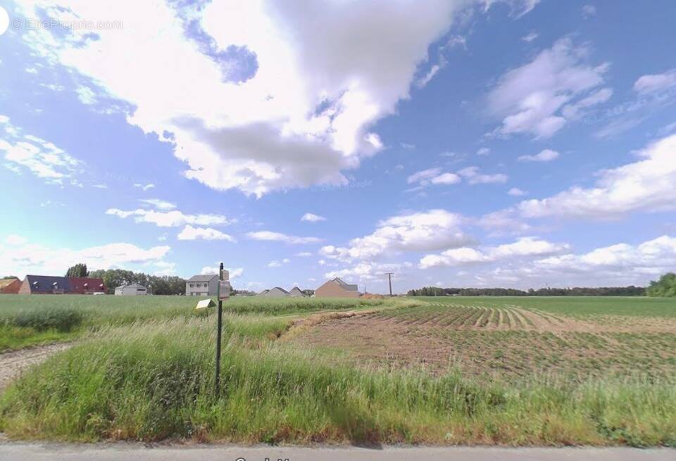 Terrain à DOUVRIN