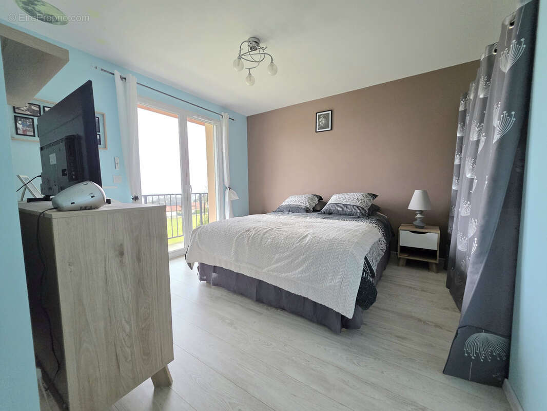 Maison à SAINT-CERGUES