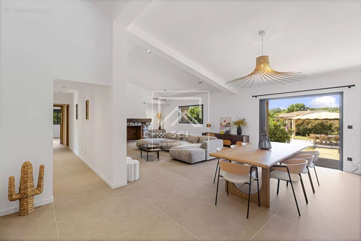 Maison à PORTO-VECCHIO