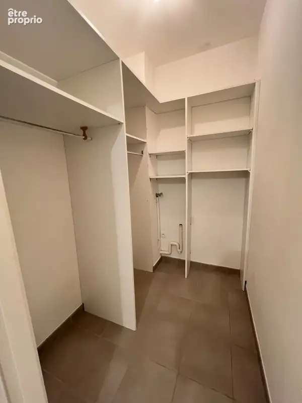 Appartement T3 - 69m2 + garage - Proche Place Napoléon LA ROCHE SUR YON - photo 10