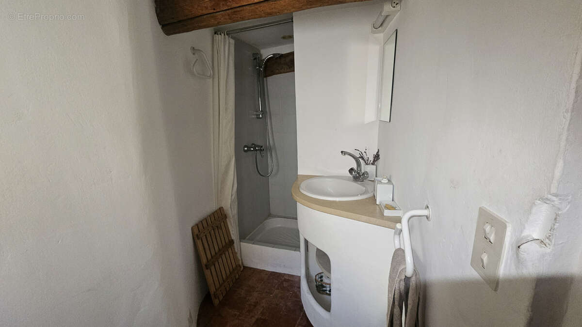 Maison à VILLES-SUR-AUZON