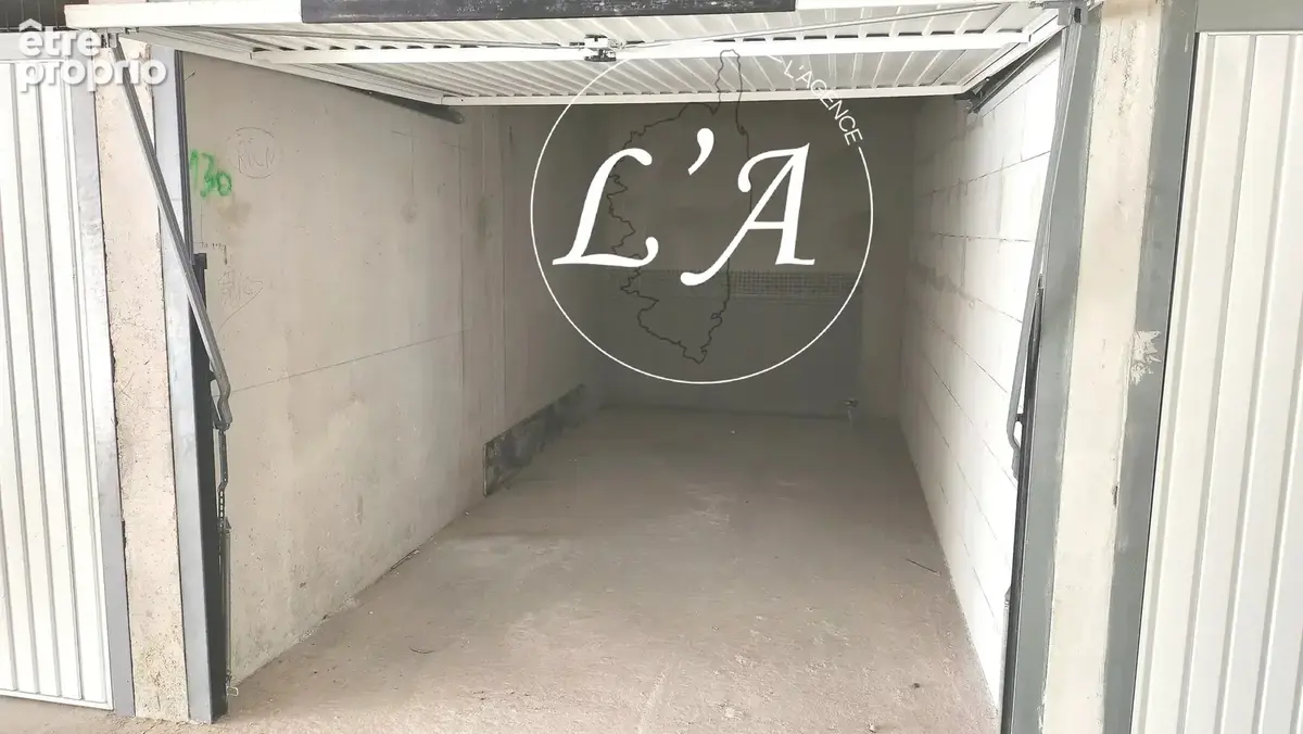 Box fermé 12,5 m² – Pietrosella 20166 – Sous-sol sécurisé - photo 3
