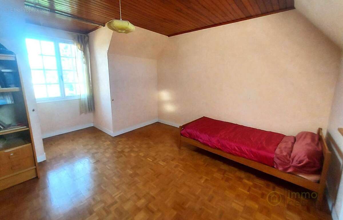 Maison 168 m² à Courdimanche  - photo 7